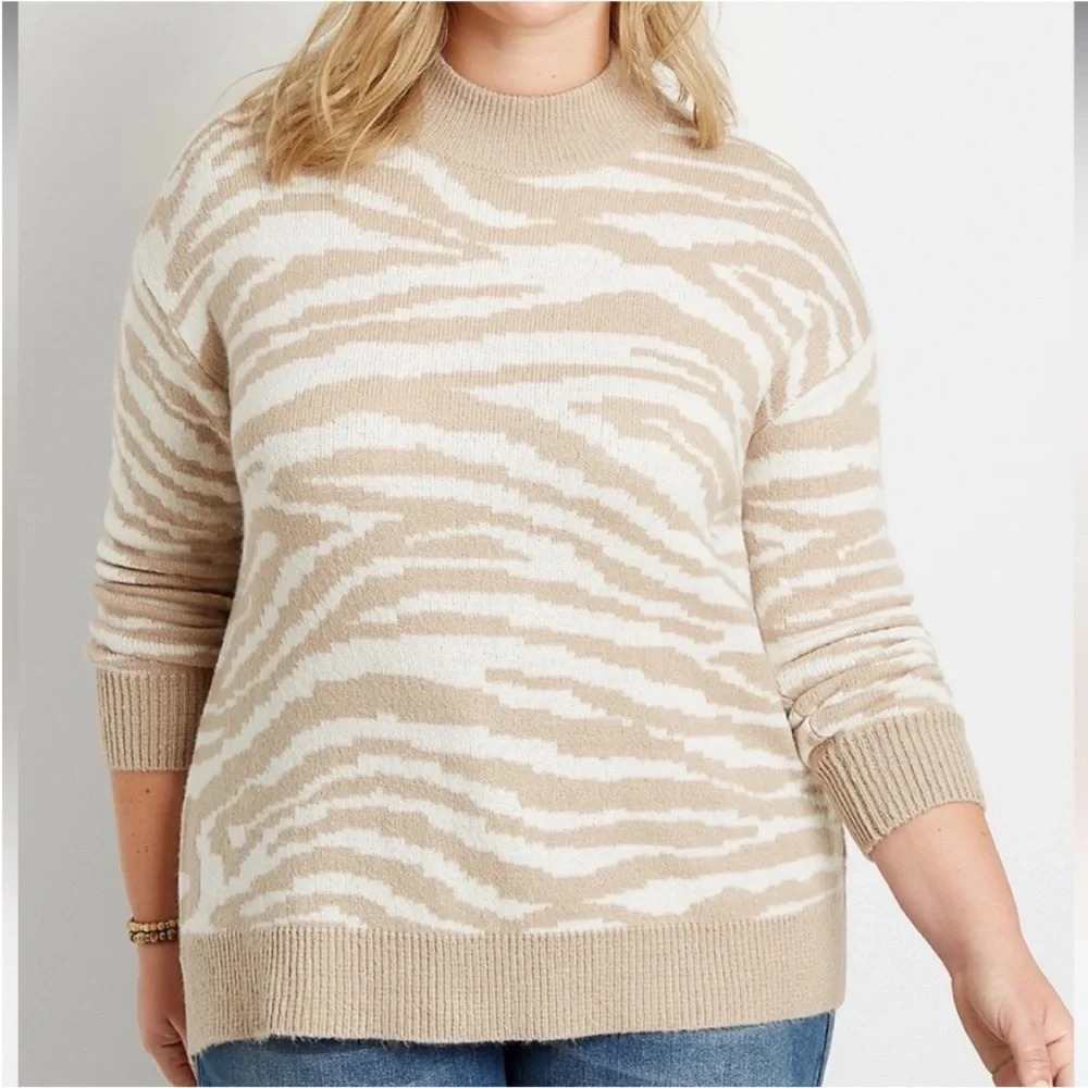 Maurice’s Beige Zebra Mock Neck‎ Pullover Knit Sweater L